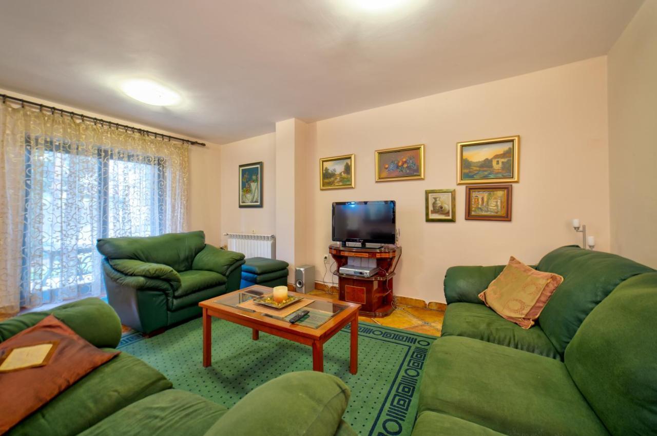 Apartment Apartman Vucetic Kraljevi Konaci *